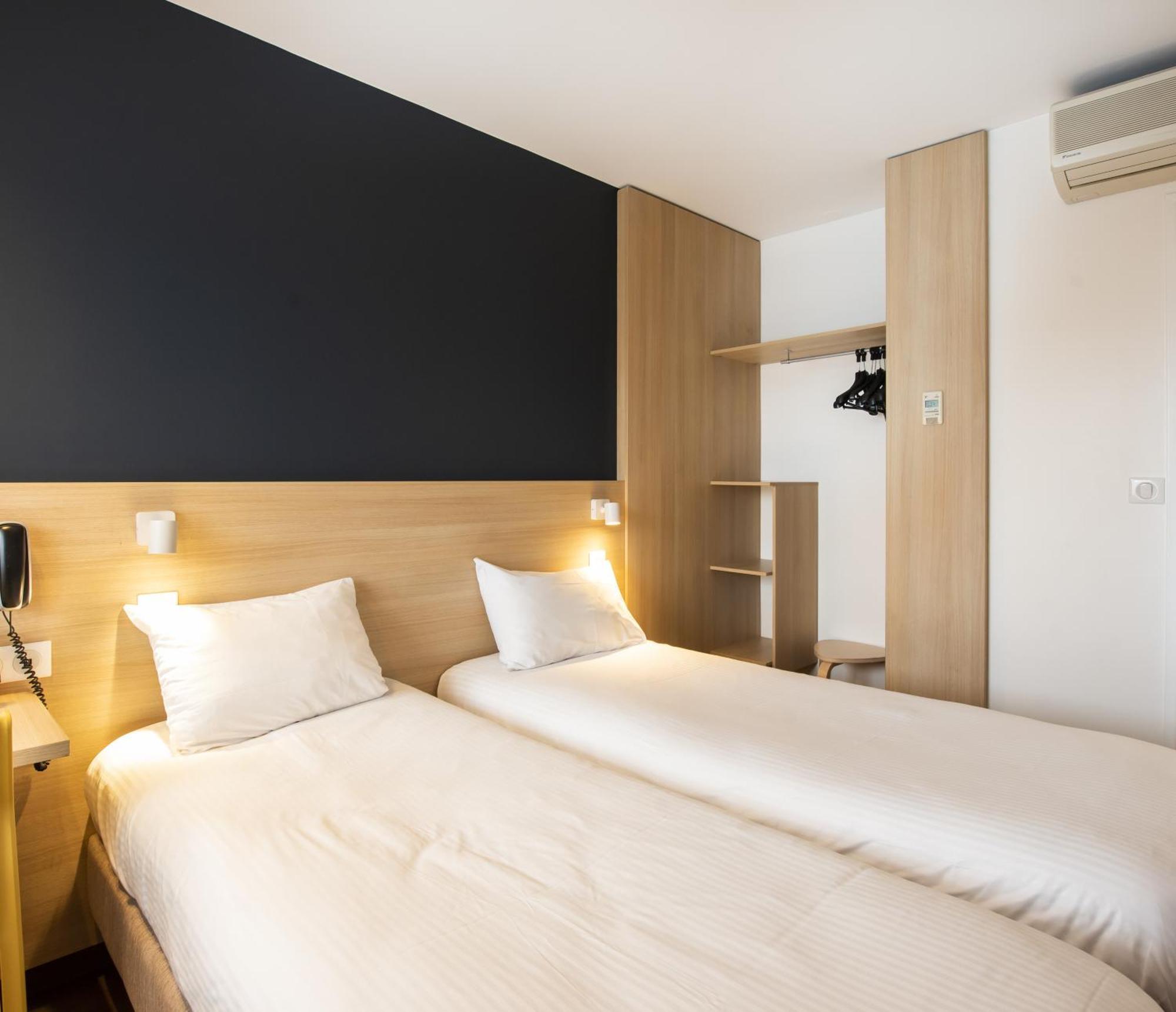 เปอตี เดฌ-โฮเทล บอร์โด ไอโรปอร์ Hotel เมรินแญค ภายนอก รูปภาพ